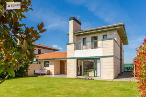 Casa adosada en Valdezcaray