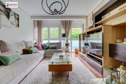 Piso en calle Saratsuegi