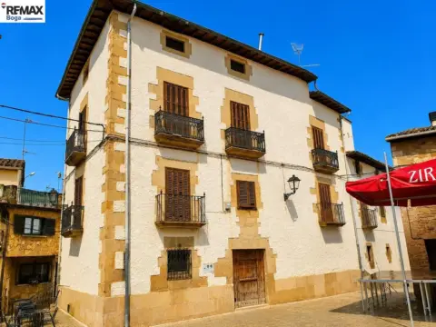 Casa en calle Ayuntamiento-Udal Plaza, nº 10