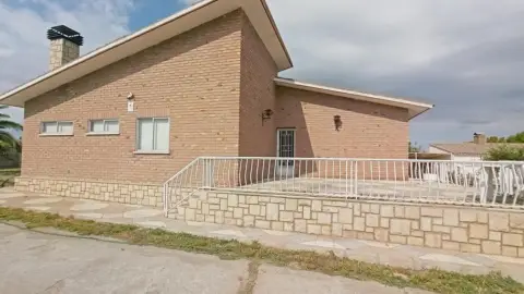 Chalet en calle Diseminados