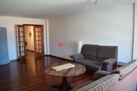 Piso en Ensanche-Sar