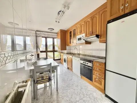 Piso en calle de Fernández Corujedo, 8