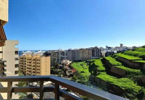 Piso en Avenida Profesor Peraza de Ayala