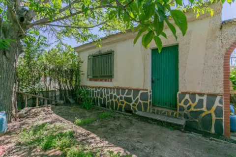 Terreno en calle de Acequia Peñuelas