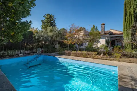 Chalet en Avenida del Suspiro del Moro