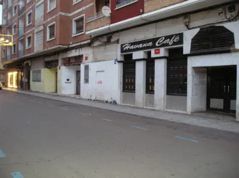 Local comercial en calle de Justo Navarro, 3