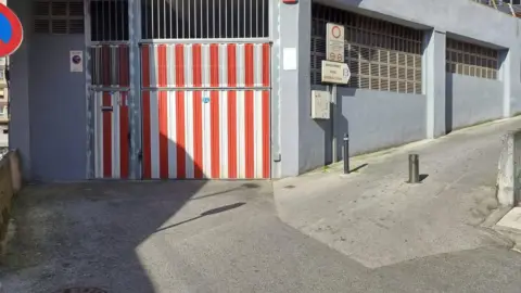 Garaje en Basauri - Urbi