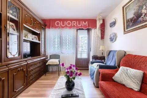 Piso en Basauri - Urbi