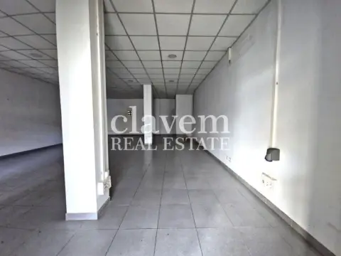 Local comercial en Carrer del Pont