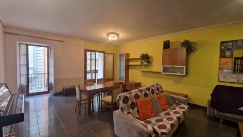 Piso en calle de San Prudencio