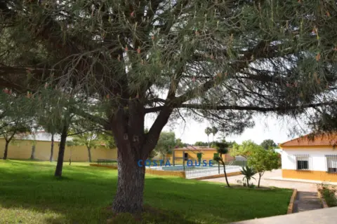 Chalet en Urbanización El Rincón