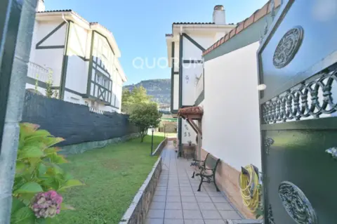 Casa adosada en Centro