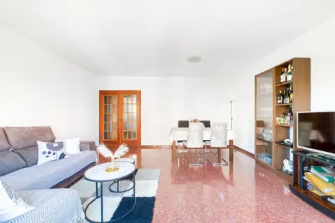 Piso en Creu de La Mà