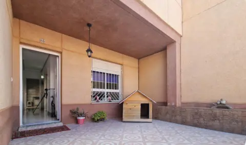 Casa adosada en calle de Gutenberg