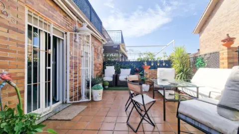 Casa adosada en calle Francisco Corral Acedo