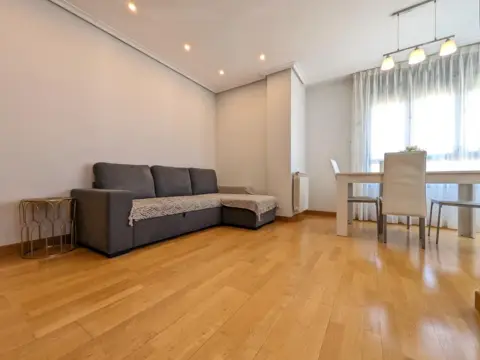 Piso en calle del Rodejón