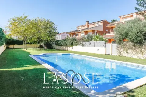 Casa en Avinguda d'Anglaterra