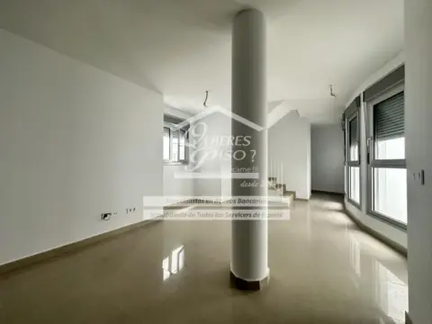Dúplex en calle Malvasia