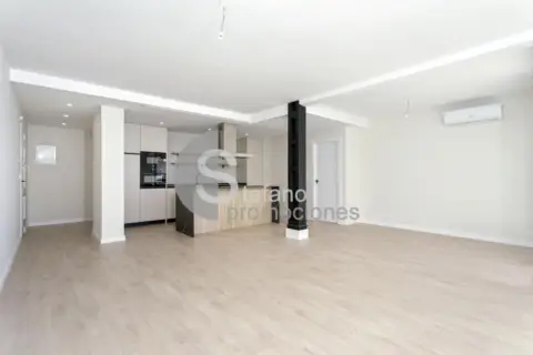 Piso en Alameda de Colón, 26