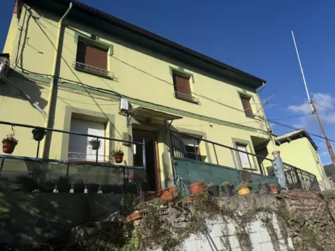 Casa en calle Portillo, nº 4