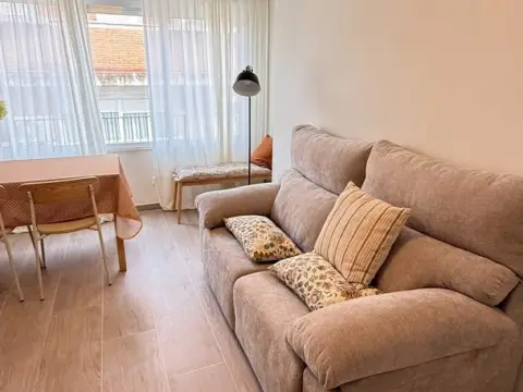 Habitación en calle del Maestro Caballero