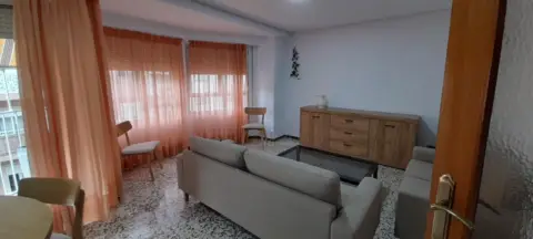 Piso en Plaza Crevillente-Juzgados