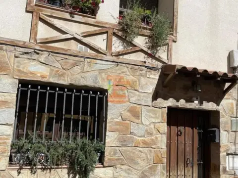 Chalet en calle de Ramón Salvador