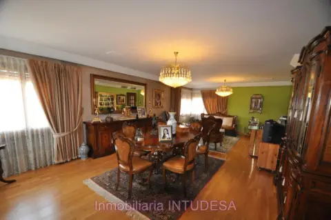 Chalet en Avenida Padre Ubillos