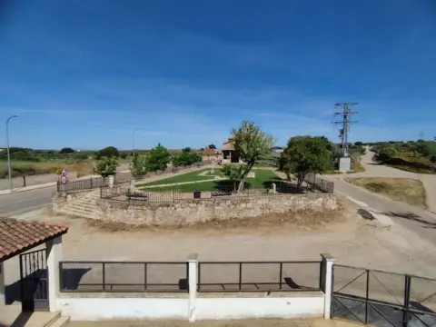 Chalet en Montehermoso