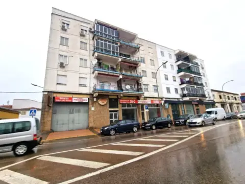 Local comercial en Avenida de España