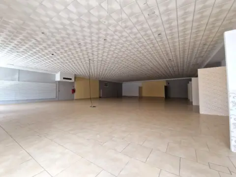 Nave industrial en Avenida del Martín Palomino