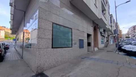 Local comercial en Los Pinos-El Pilar