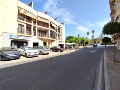 Local comercial en calle de Sor Valentina Mirón