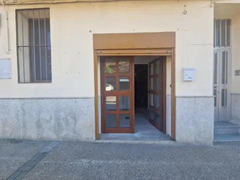 Local comercial en calle de Sor Valentina Mirón