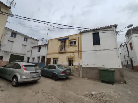 Casa en calle Ollerías