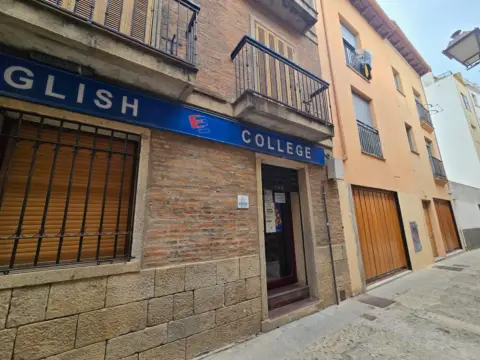 Edificio en calle de la Encarnación