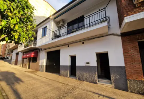 Casa adosada en calle de Sor Valentina Mirón
