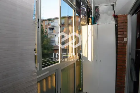 Piso en Reyes Católicos