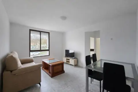 Piso en calle Ines de Suarez