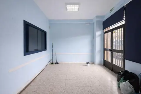 Local comercial en Avenida de Juan Carlos I