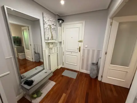 Piso en calle del Voluntariado, 6