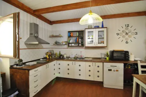 Casa adosada en callejón del Reloj