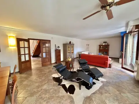 Casa pareada en Avenida La Rioja Hiribidea