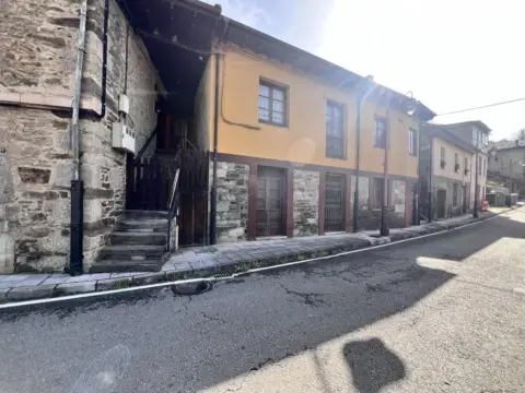 Casa en Bárzana