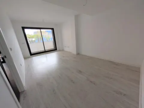 Piso en calle Pobladores, 2