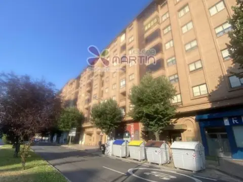 Piso en Avenida del CID Campeador