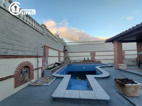 Chalet en calle Encinas