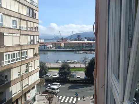 Piso en calle Alfereces Provisionales, 4