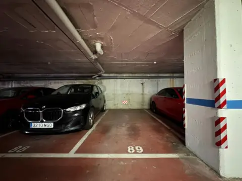 Garaje en Carrer de Font i Sagué, 6