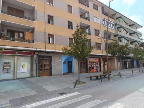 Local comercial en Zalla